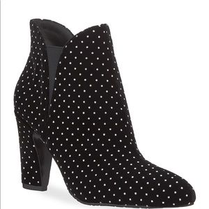 Badgley Mischka Bootie